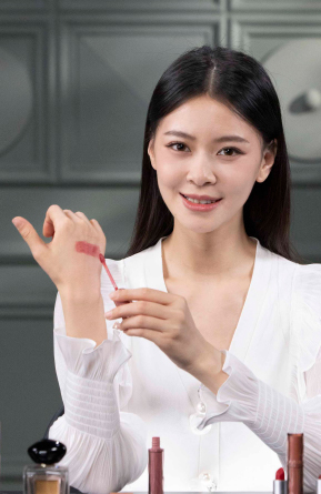 品牌美妝