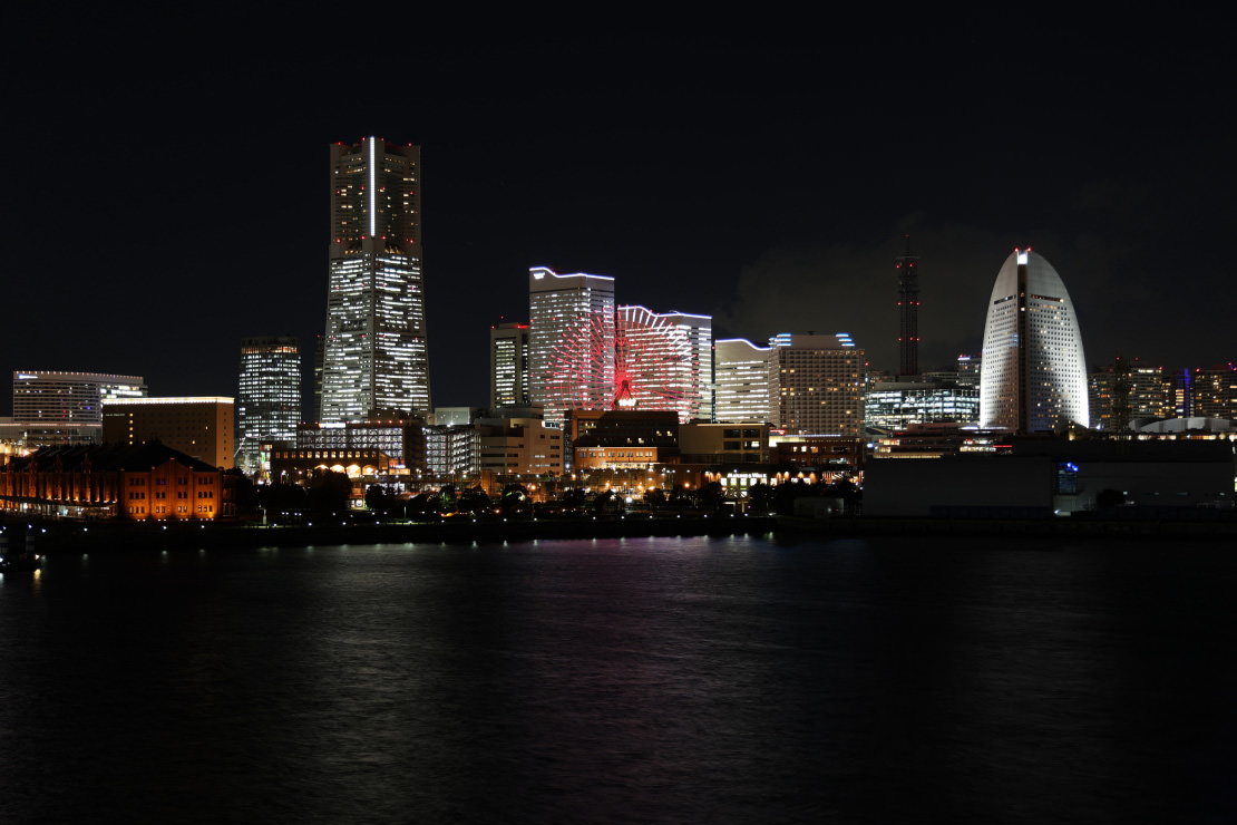 昏暗場景要注意防抖，RF24-105mm F4 L IS USM最高8級防抖，手持2秒快門