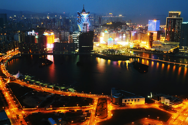 體驗手持相機拍攝夜景的樂趣3 - 瞭望臺上的遠眺拍攝