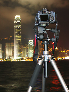 1.將相機安裝在三腳架上